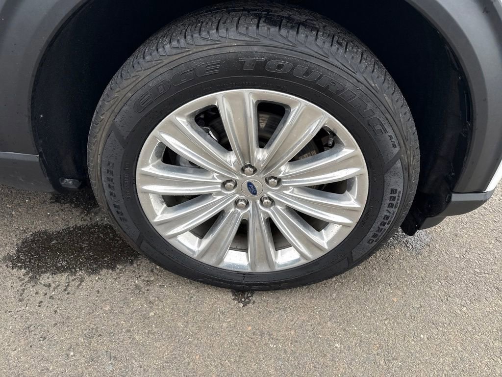 Certified 2022 Ford Explorer Limited w/ Hybrid Equipment Group 310A image 44