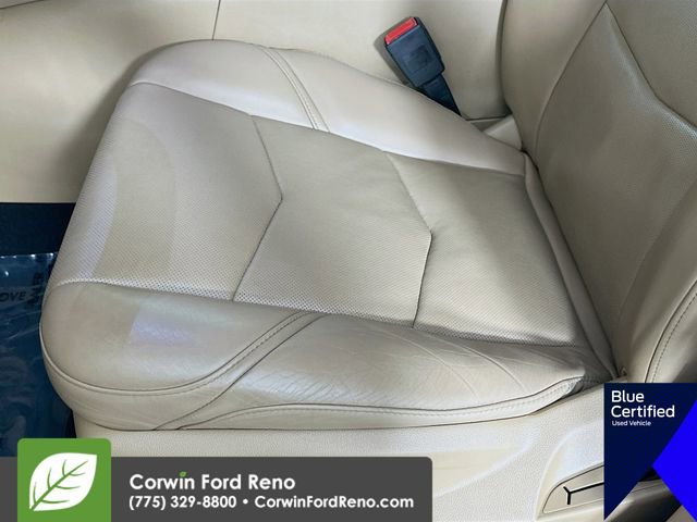Used 2018 Cadillac Escalade Platinum AWD/4WD image 23