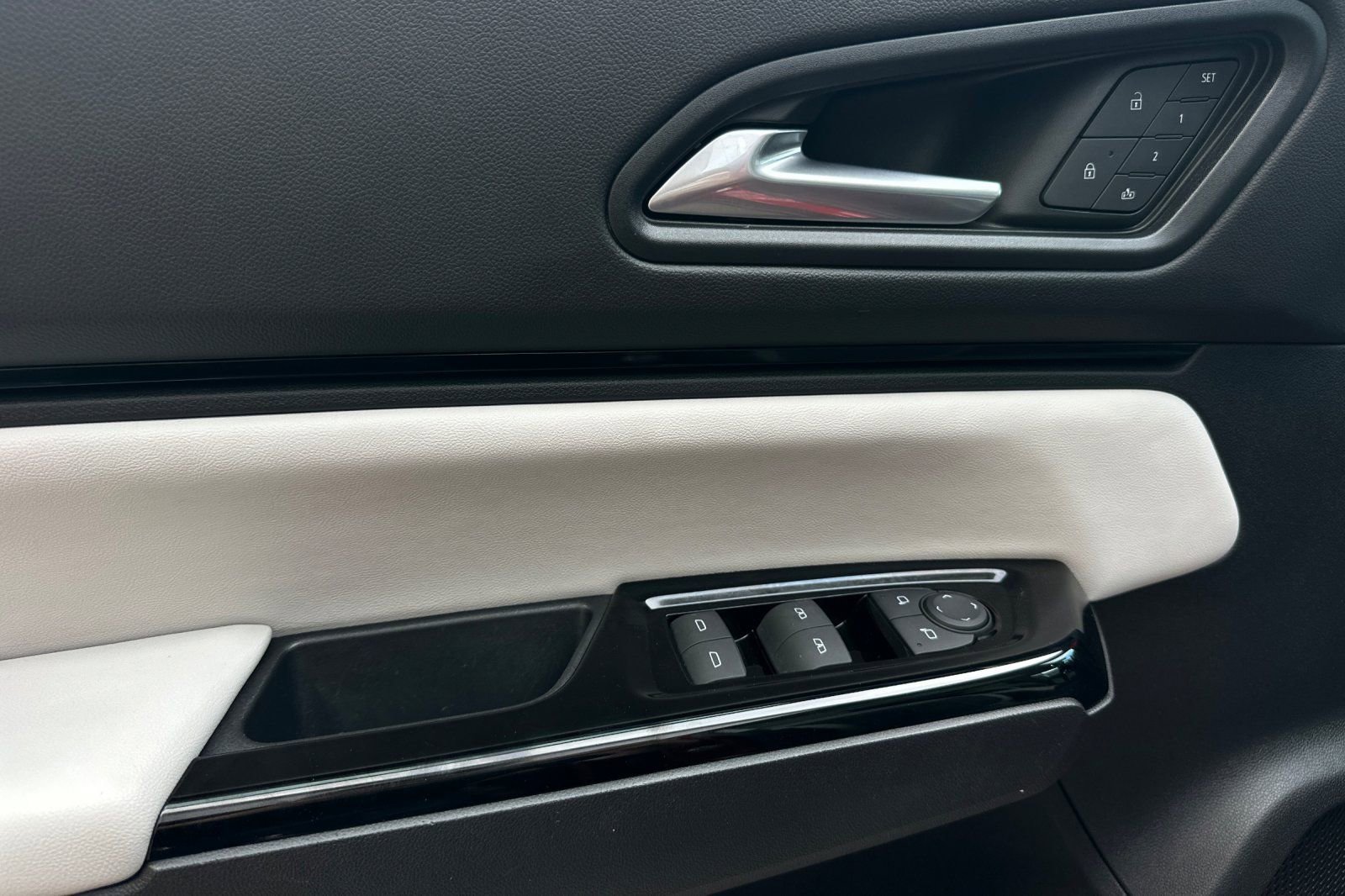 Used 2024 Honda Prologue Touring image 10