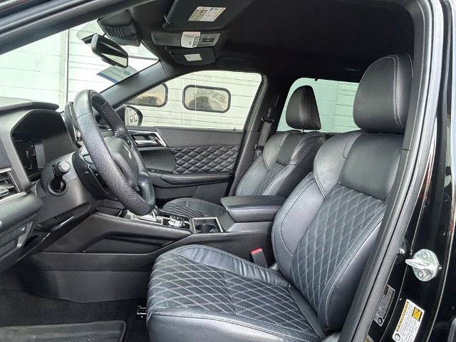 Used 2023 Mitsubishi Outlander SEL Black Edition AWD/4WD image 11