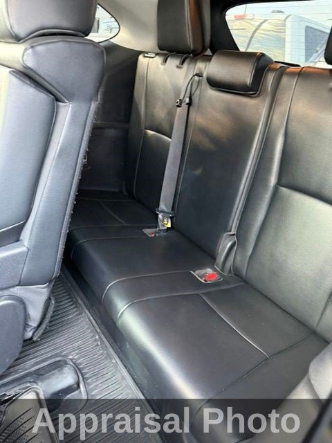 Used 2020 Toyota Highlander XLE AWD/4WD image 9
