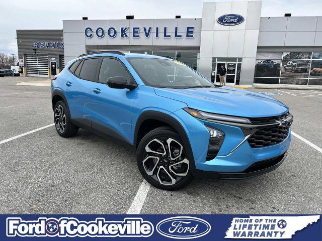 Used 2025 Chevrolet Trax RS w/ Driver Confidence Package image 2