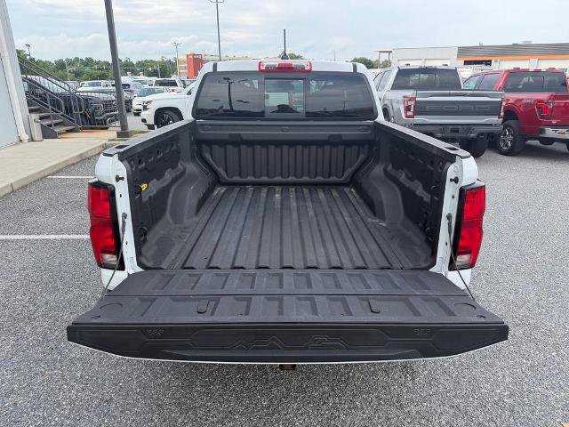 Used 2024 Chevrolet Colorado LT w/ LT Convenience Package III AWD/4WD image 9