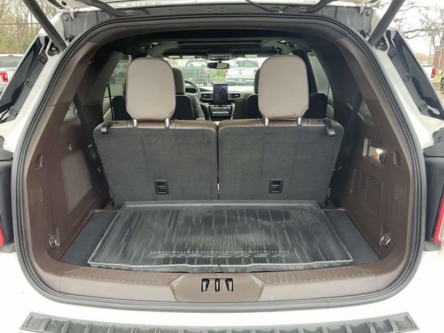 Certified 2022 Ford Explorer King Ranch w/ Class IV Trailer Tow Package image 9