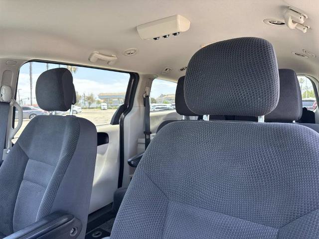 Used 2018 Dodge Grand Caravan SE w/ UConnect Hands-Free Group FWD image 21