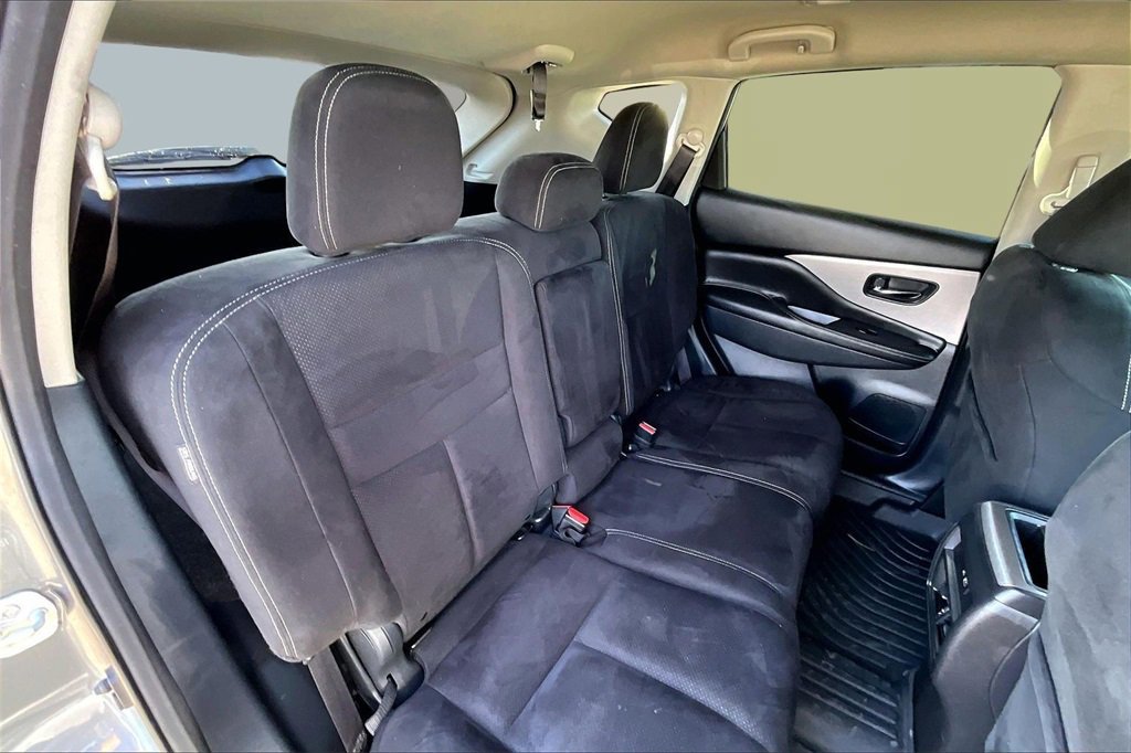 Used 2019 Nissan Murano S image 27