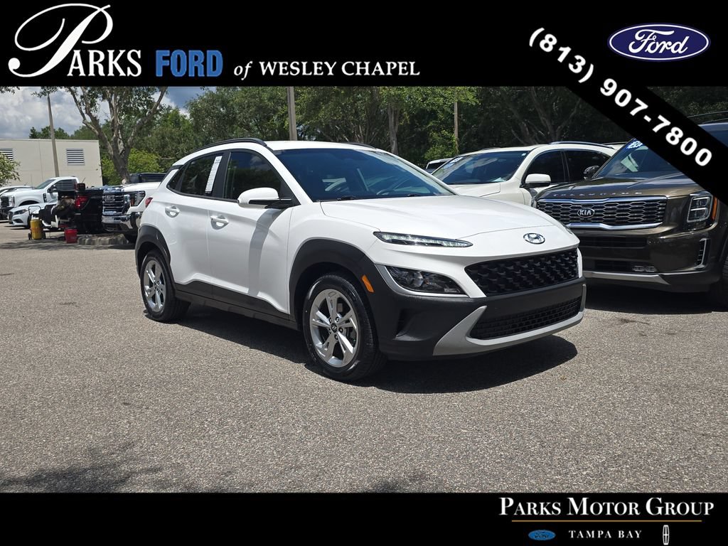 Used 2022 Hyundai Kona SEL w/ Cargo Package FWD image 1