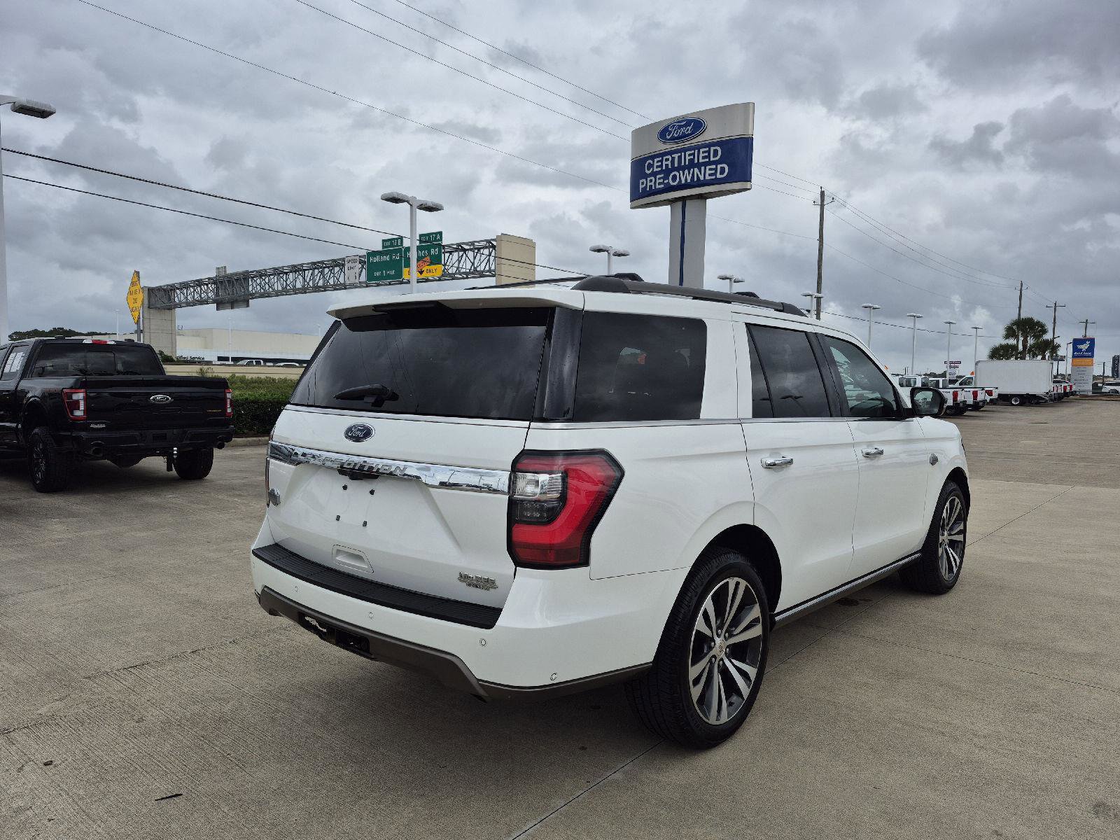 Certified 2021 Ford Expedition King Ranch w/ Cargo Package AWD/4WD image 4