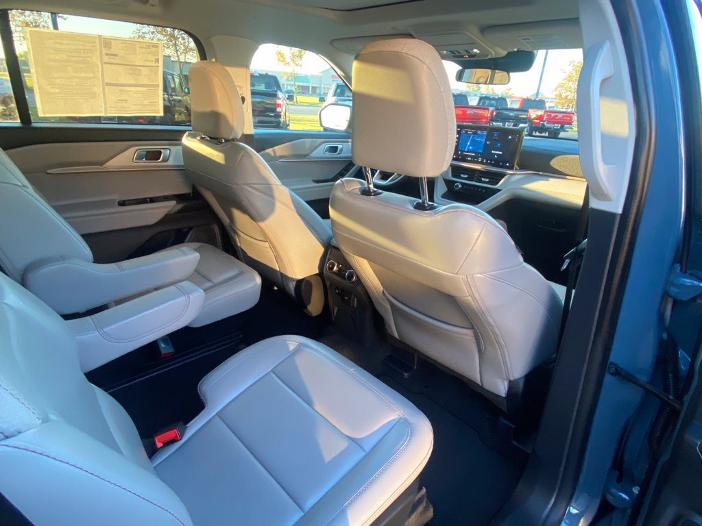 Certified 2026 Ford Explorer Active w/ Active Comfort Package AWD/4WD image 42