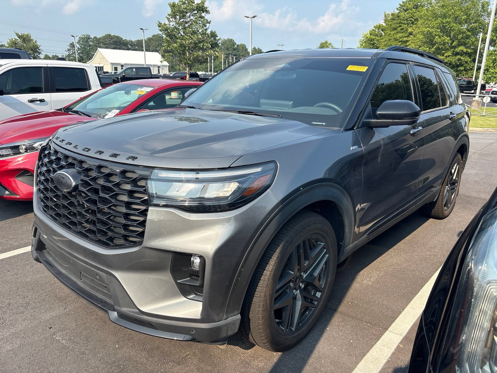 Certified 2025 Ford Explorer ST-Line w/ Premium Package RWD image 1