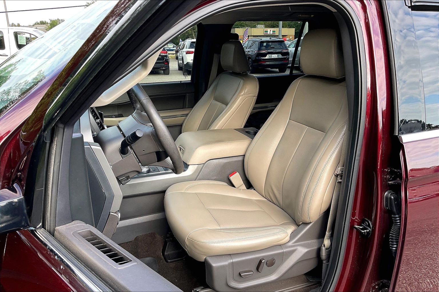 Certified 2021 Ford Expedition Max XLT AWD/4WD image 25