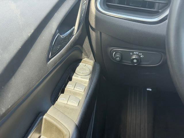 Used 2023 Chevrolet Equinox LT image 19