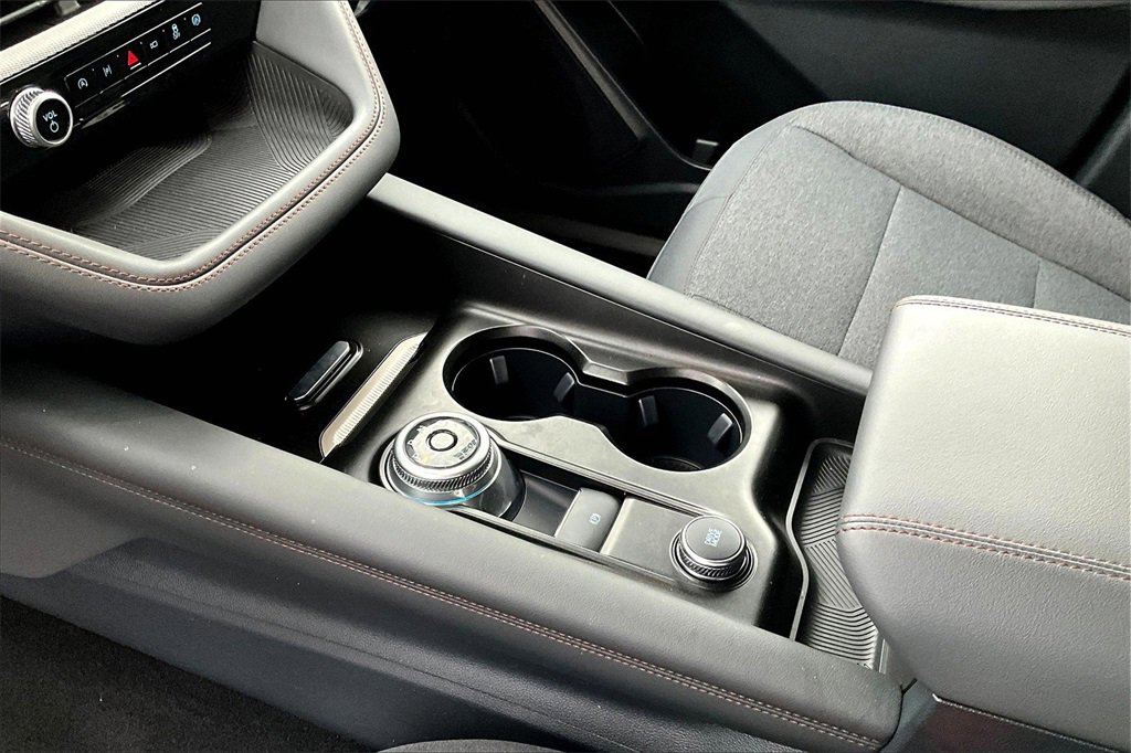 Certified 2025 Ford Explorer Active image 16