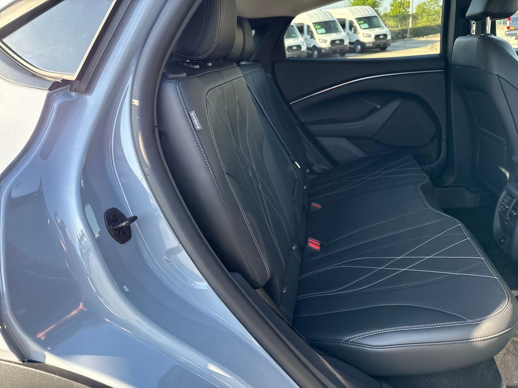 Certified 2025 Ford Mustang Mach-E Select w/ Comfort Package Lite image 27