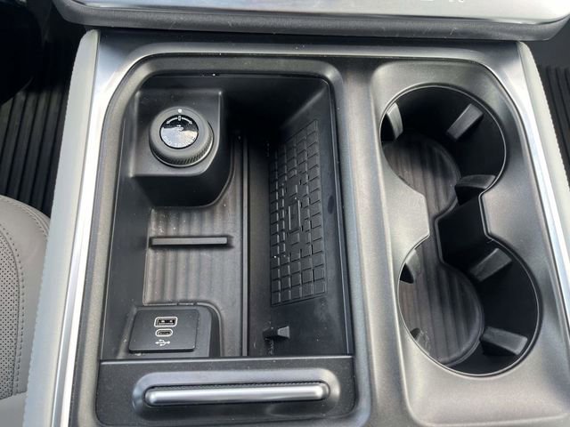 Certified 2025 Ford Expedition Platinum w/ Platinum Ultimate Package AWD/4WD image 19