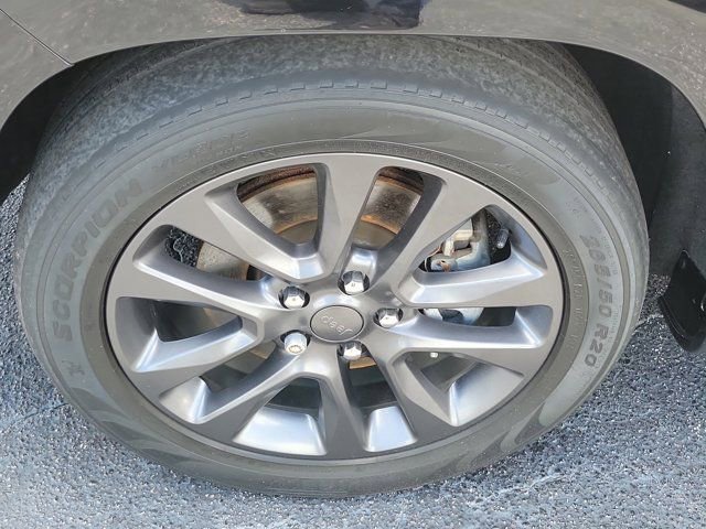 Used 2019 Jeep Grand Cherokee High Altitude AWD/4WD image 9