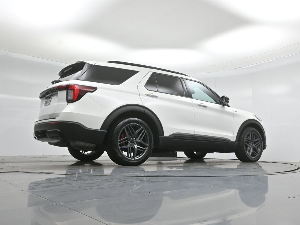 Certified 2025 Ford Explorer ST-Line w/ Premium Package image 52