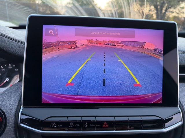 Used 2023 Jeep Compass Latitude image 23