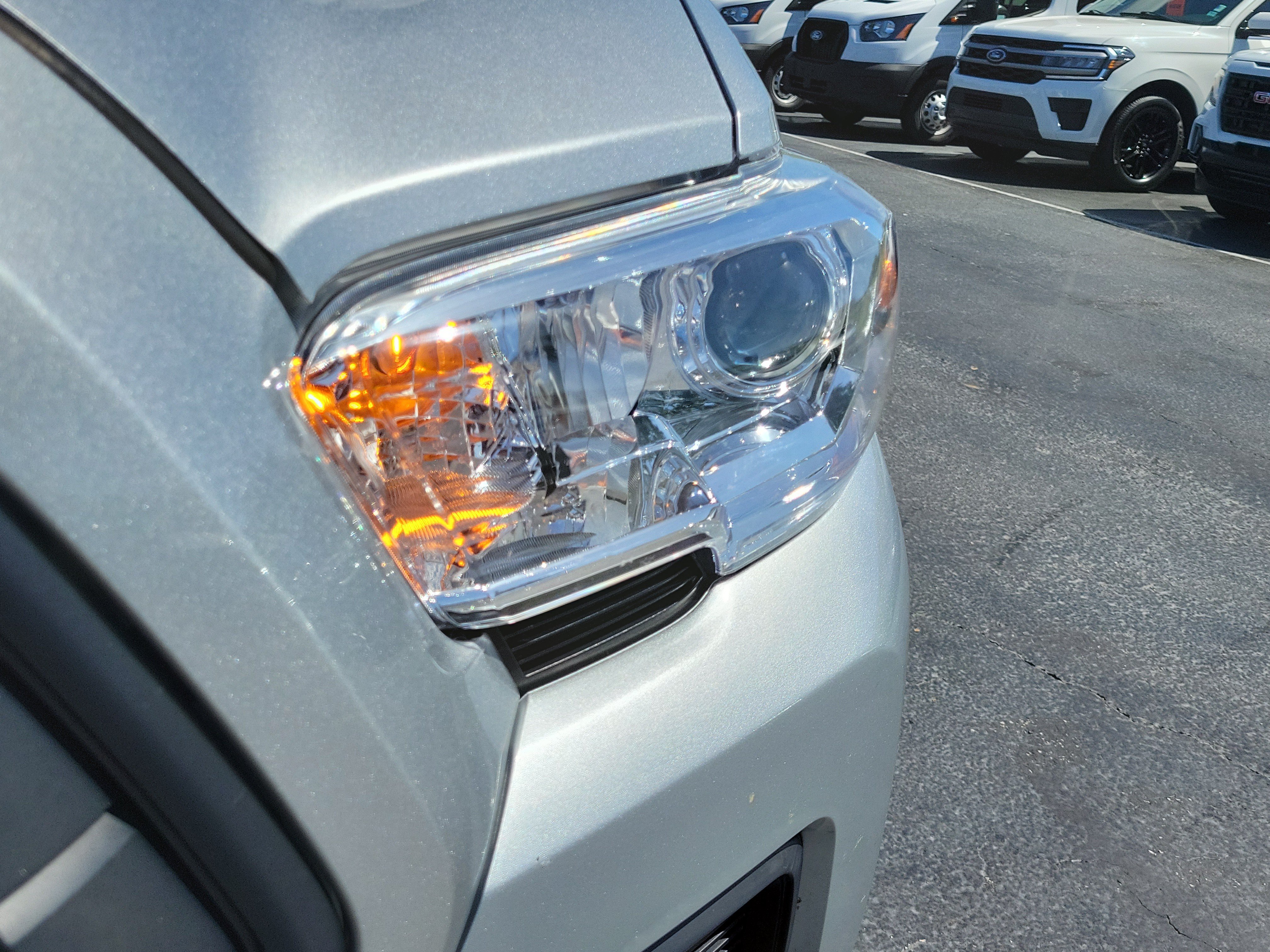 Used 2023 Toyota Tacoma SR AWD/4WD image 3