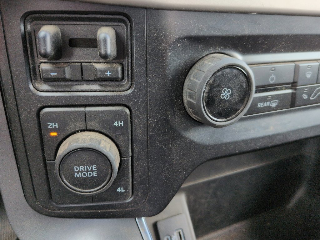 Certified 2021 Ford F150 XLT image 11