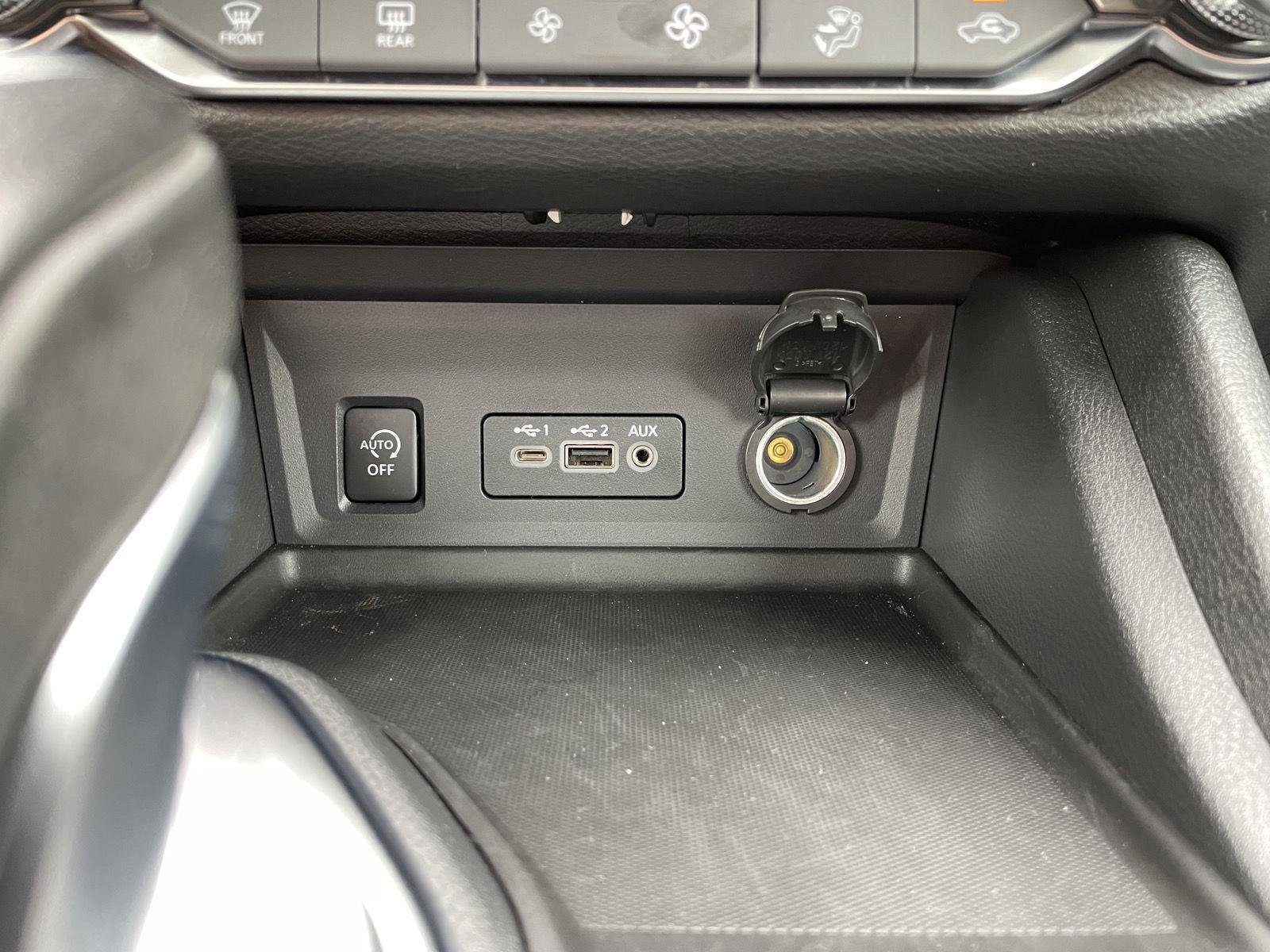 Used 2024 Nissan Sentra SR FWD image 28
