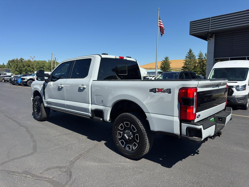 Certified 2026 Ford F350 Platinum AWD/4WD image 4