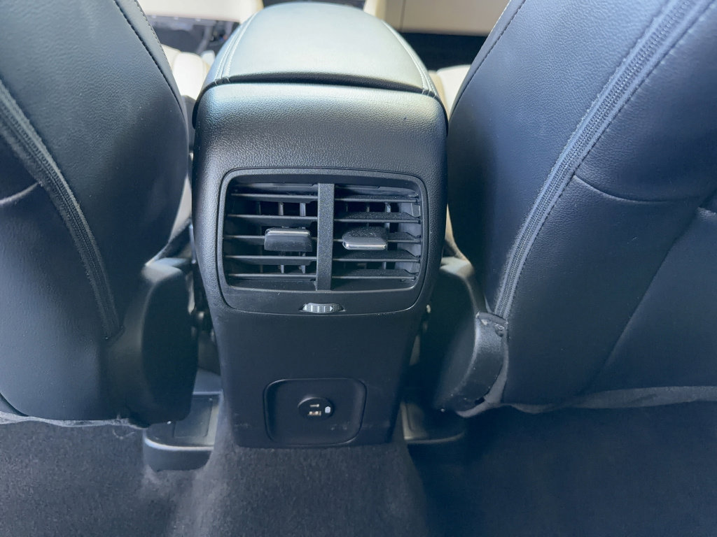 Certified 2022 Ford Escape Titanium AWD/4WD image 31