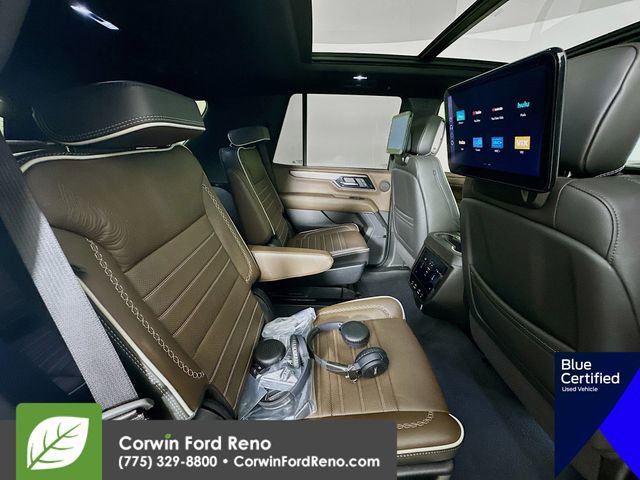 Used 2025 GMC Yukon Denali Ultimate AWD/4WD image 34