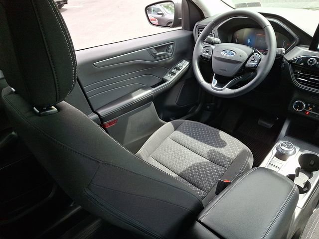 Certified 2023 Ford Escape Active AWD/4WD image 17