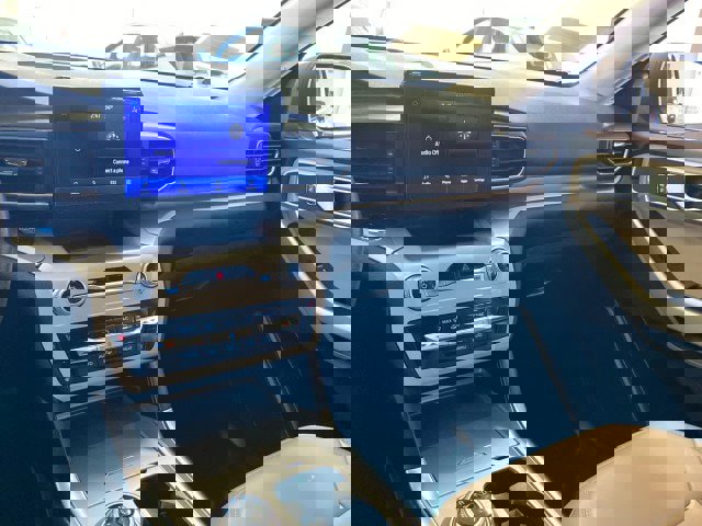 Certified 2022 Ford Explorer XLT w/ Equipment Group 202A image 16