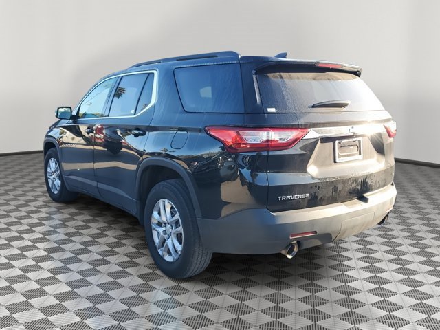 Used 2020 Chevrolet Traverse LT image 2