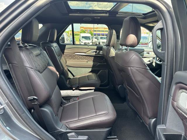 Certified 2025 Ford Explorer Platinum w/ Ultimate Package AWD/4WD image 37