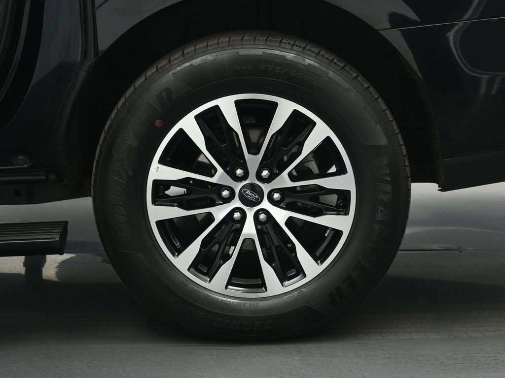 Certified 2025 Ford Expedition Max Platinum AWD/4WD image 52