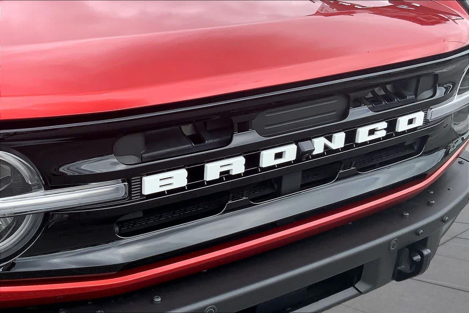 Certified 2022 Ford Bronco Outer Banks AWD/4WD image 30