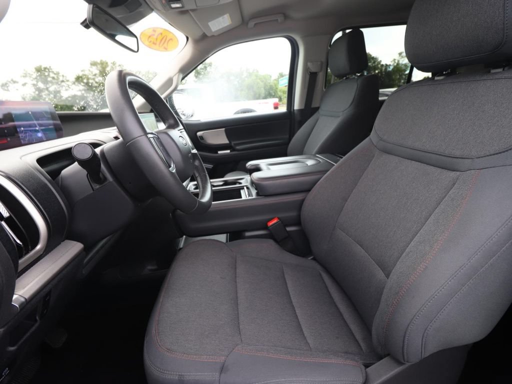Certified 2025 Ford Expedition Active RWD image 2