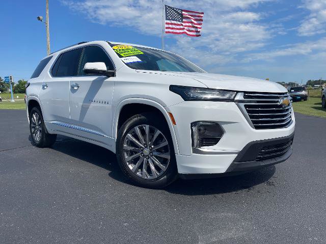Used 2023 Chevrolet Traverse Premier FWD image 7