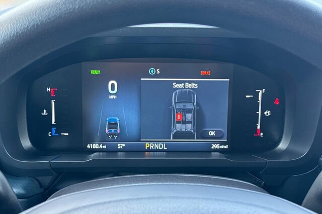 Certified 2025 Ford Maverick XL FWD image 19