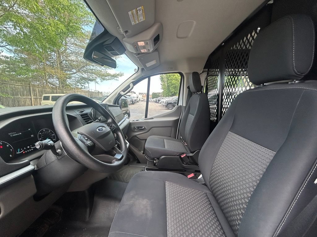 Certified 2024 Ford Transit 250 Low Roof w/ Exterior Upgrade Package RWD image 17