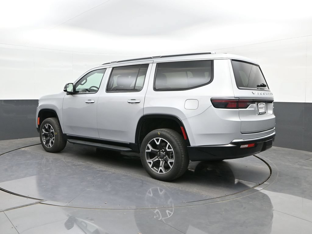 Used 2024 Jeep Wagoneer Series III AWD/4WD image 5