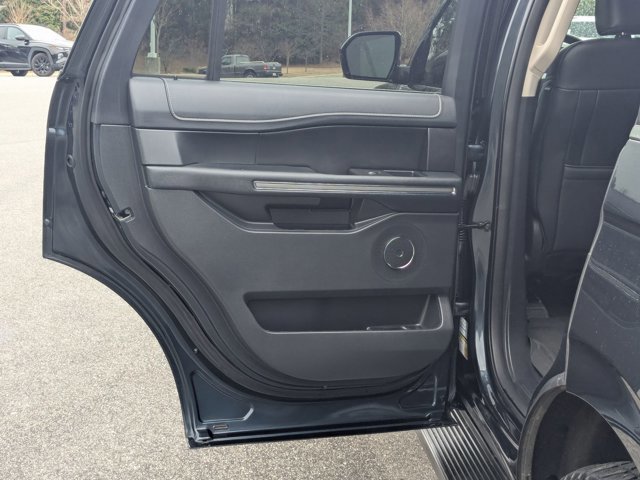 Certified 2024 Ford Expedition XLT image 28