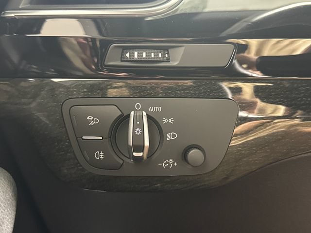 Used 2019 Audi Q7 3.0T Premium Plus w/ Premium Plus Package AWD/4WD image 35