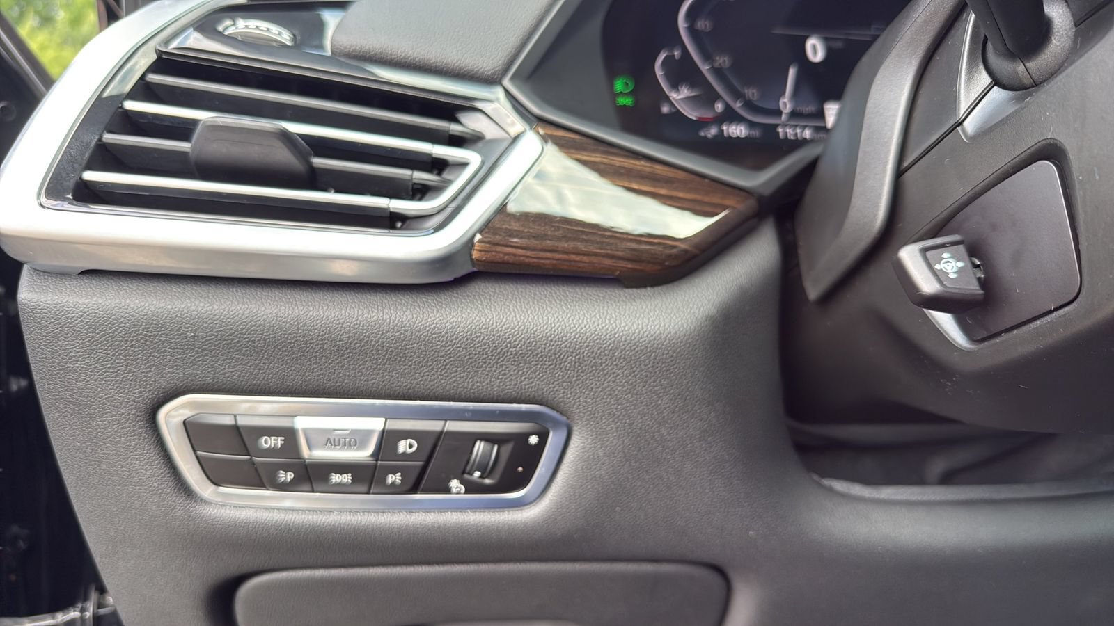 Used 2023 BMW X5 xDrive45e AWD/4WD image 17
