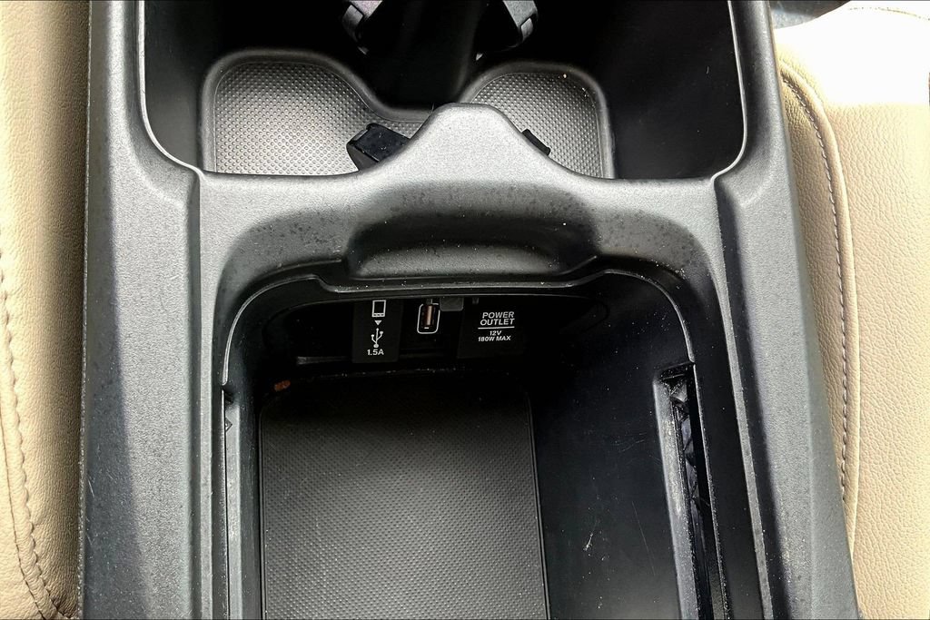 Used 2019 Honda CR-V Touring image 18