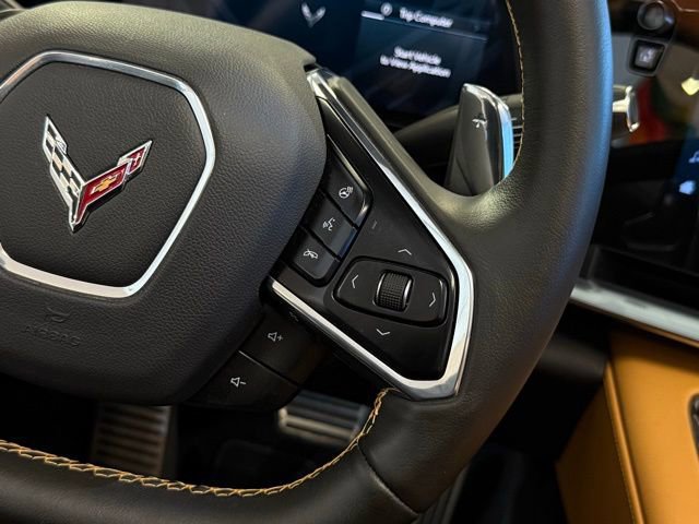 Used 2024 Chevrolet Corvette Stingray Preferred Conv w/ 2LT image 17