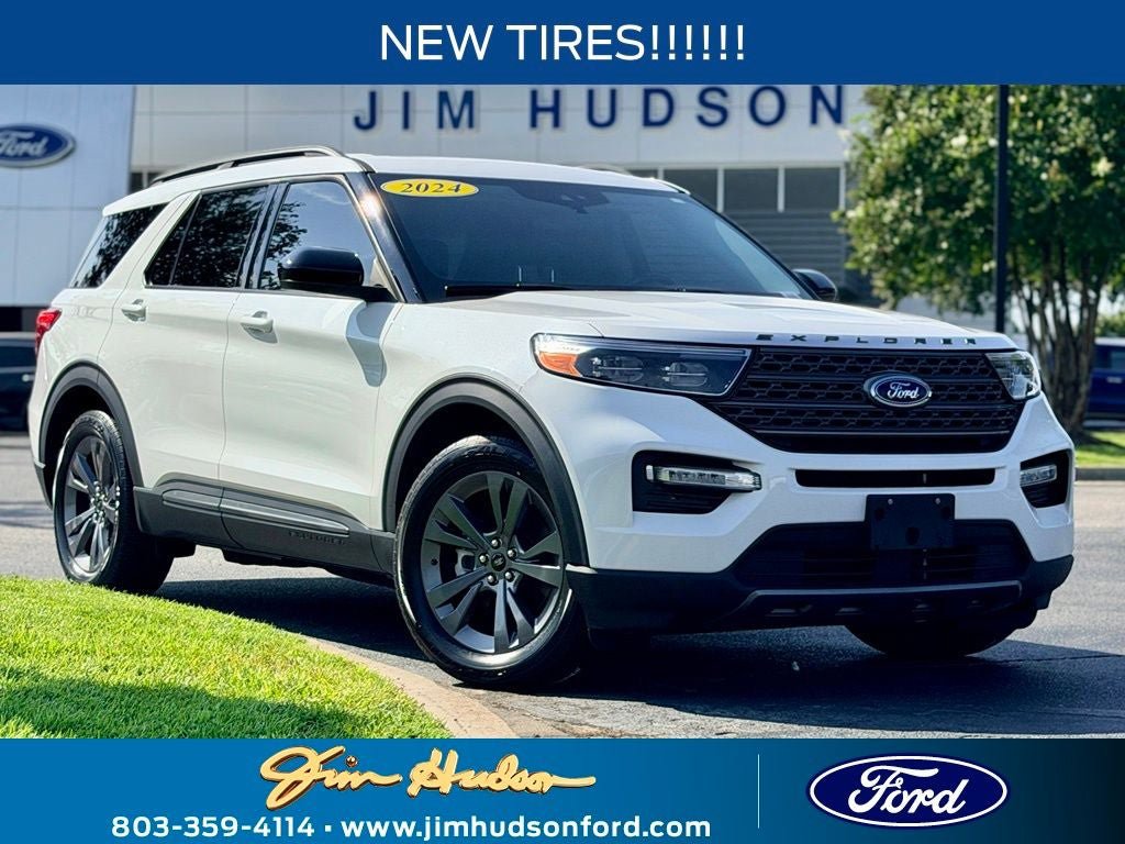 Certified 2024 Ford Explorer XLT w/ Equipment Group 202A RWD image 1