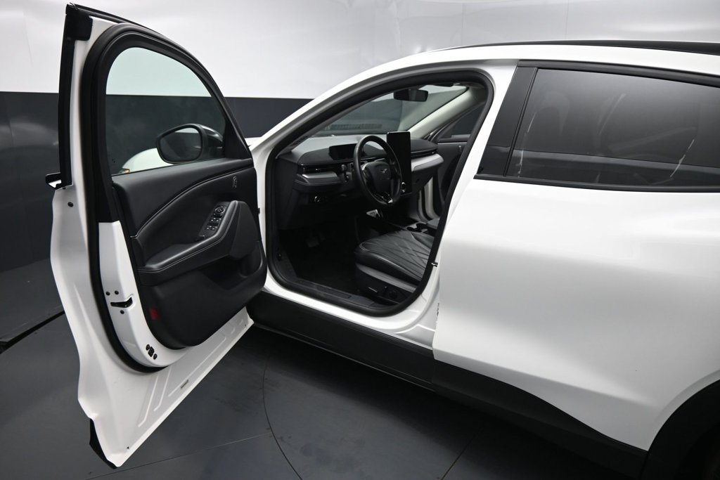 Certified 2023 Ford Mustang Mach-E Select RWD image 8