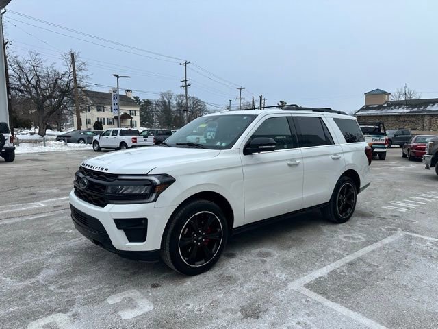 Certified 2022 Ford Expedition Limited image 3