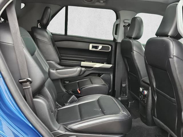 Certified 2021 Ford Explorer XLT w/ Equipment Group 202A RWD image 18