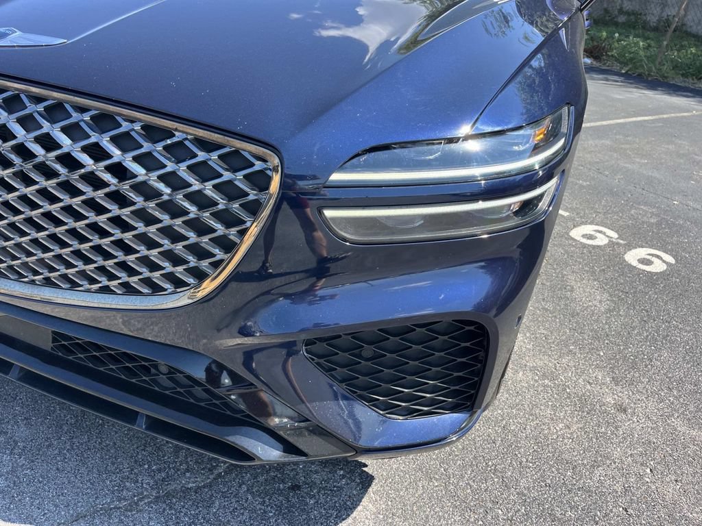 Used 2023 Genesis GV70 2.5T w/ Sport Prestige Package AWD/4WD image 12