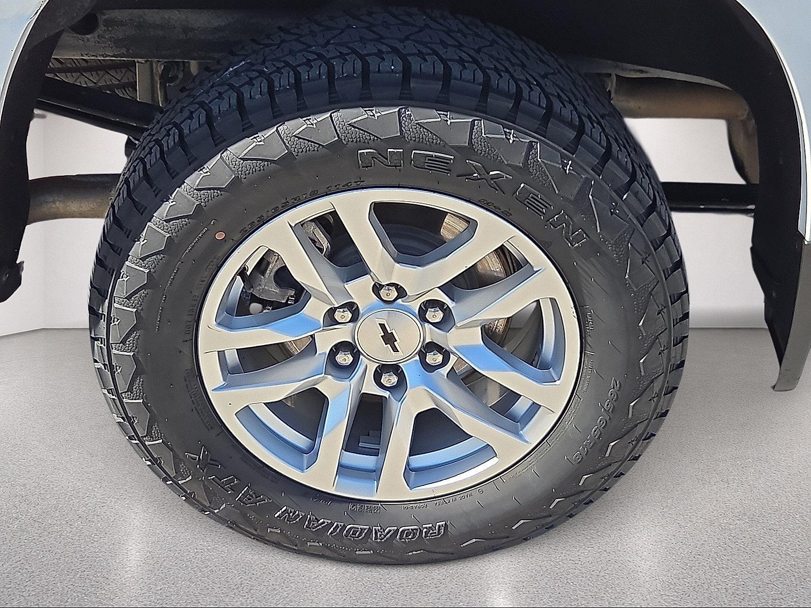 Used 2019 Chevrolet Silverado 1500 LT w/ All-Star Edition AWD/4WD image 7